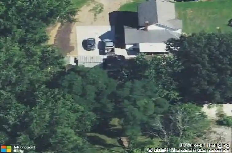 21 w market street ext, seville,  OH 44273