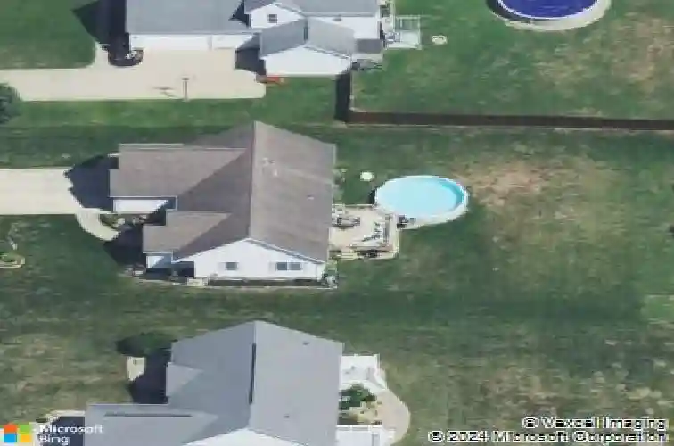 17 w maple dr, seville,  OH 44273