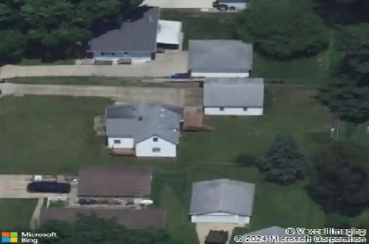 2201 hughes dr sw, cedar rapids,  IA 52404