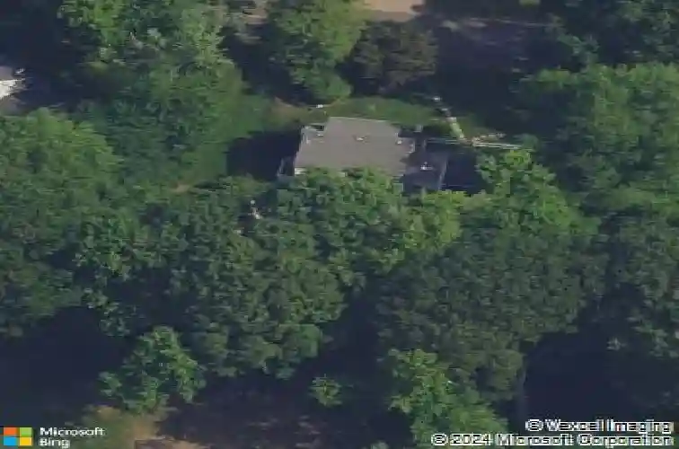 384 pinewood dr, wyckoff,  NJ 07481