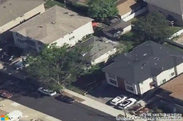 211 e harriet ave, palisades park,  NJ 07650