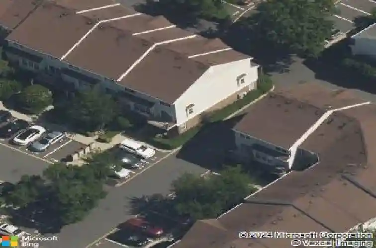 386 village ct, fort lee,  NJ 07024