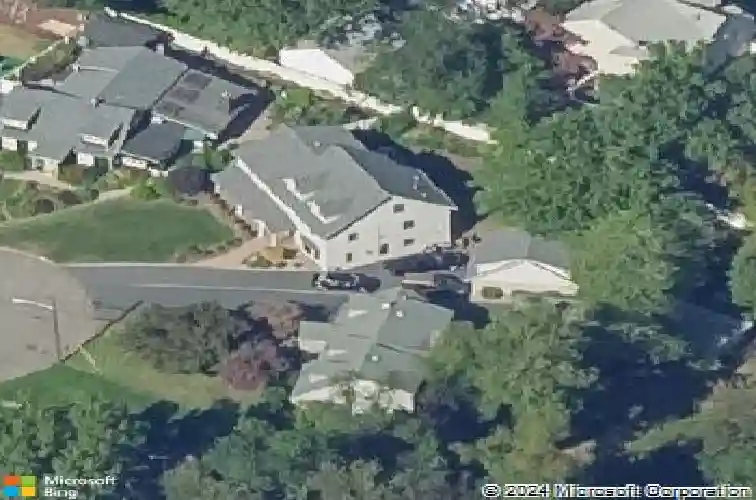 8 dean ct, rutherford,  NJ 07070