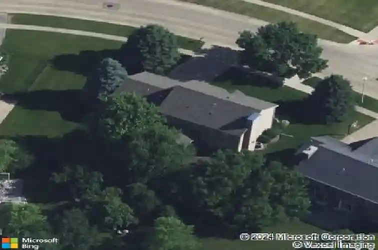 7623 berkshire dr ne, cedar rapids,  IA 52402