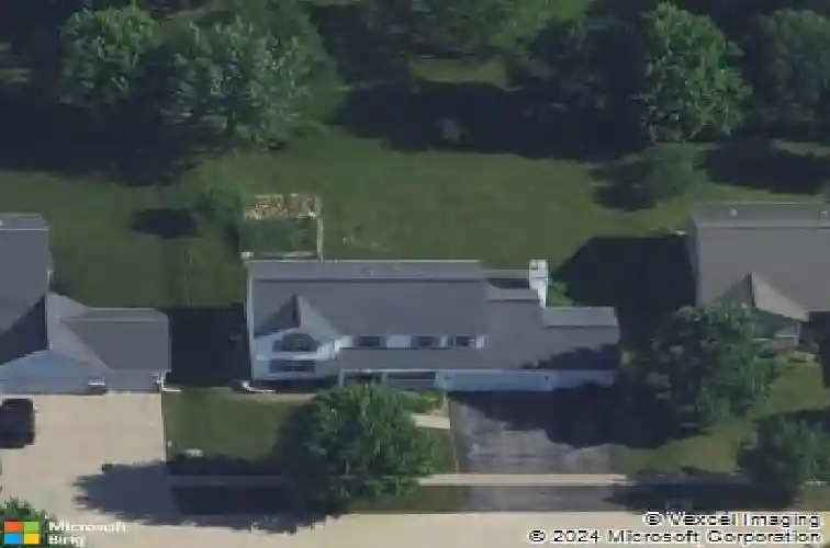 4300 woodsonia ct nw, cedar rapids,  IA 52405