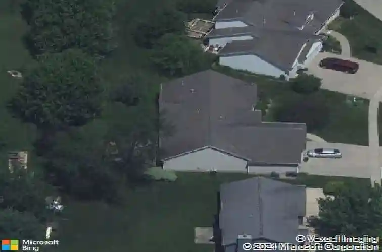 422 rock ridge rd nw, cedar rapids,  IA 52405