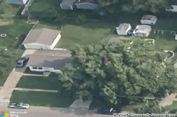 1140 w 8th ave, marion,  IA 52302