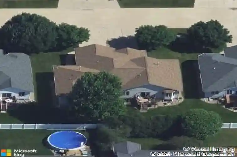 819 winterberry pl ne, cedar rapids,  IA 52402