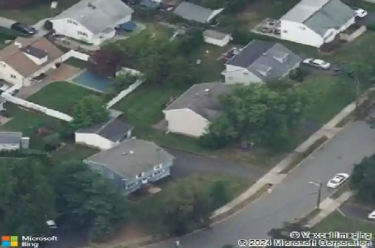 718 midwood rd, ridgewood,  NJ 07450