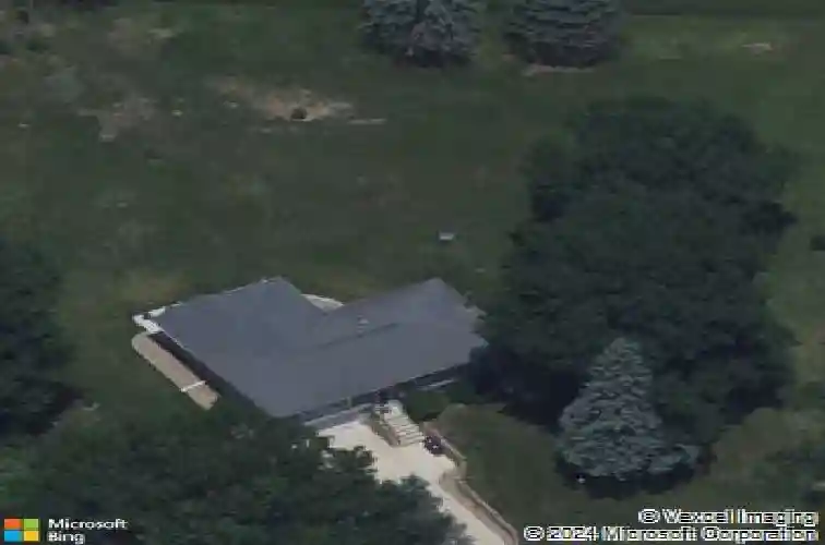 4422 woodview dr ne, cedar rapids,  IA 52411