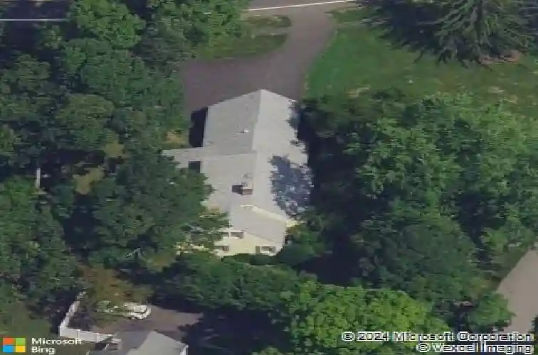 648 wishing well rd, wyckoff,  NJ 07481