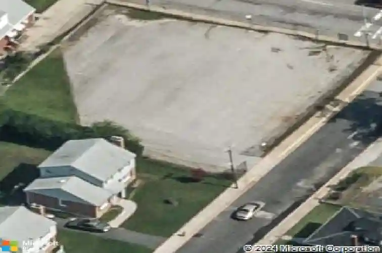 2605 e northern pkwy, baltimore,  MD 21214