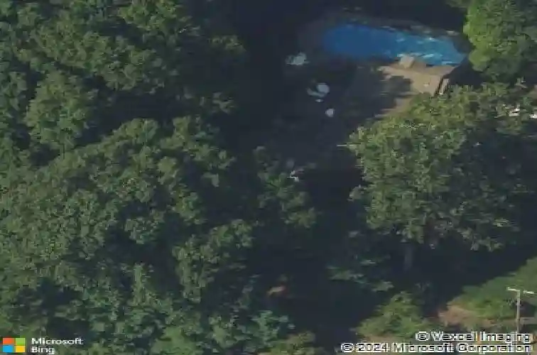 34 huff ter, montvale,  NJ 07645