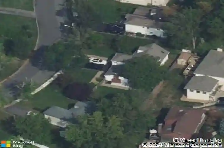 122 village cir e, paramus,  NJ 07652