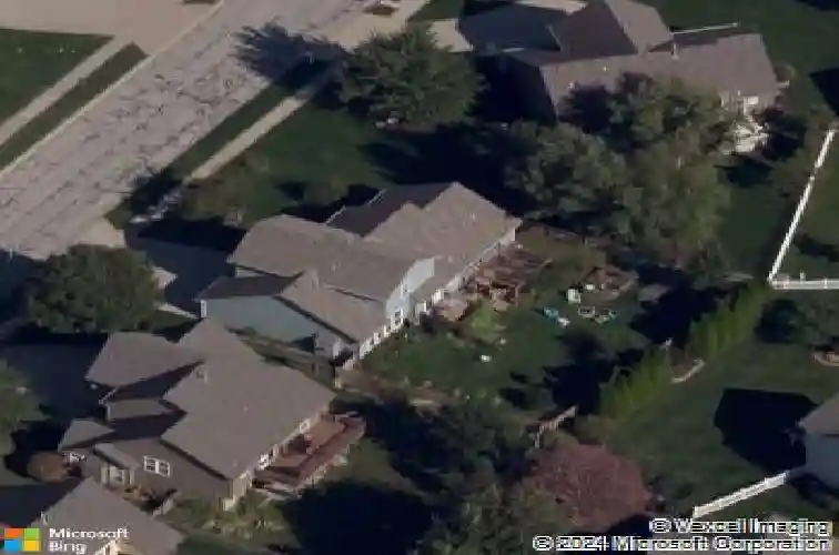 1806 white tail ln, liberty,  MO 64068