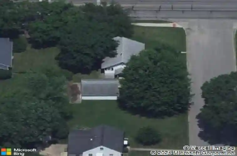 2101 johnson ave nw, cedar rapids,  IA 52405