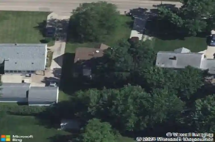 1047 27th st ne, cedar rapids,  IA 52402