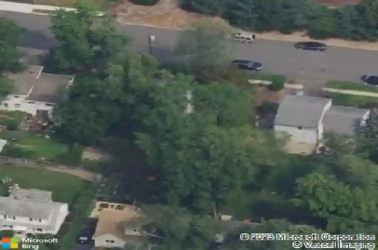 27 lindbergh pkwy, waldwick,  NJ 07463