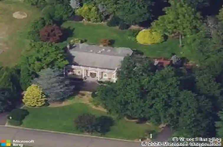 1 conlon ln, tenafly,  NJ 07670