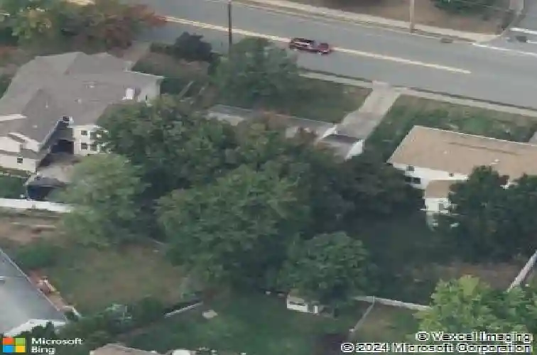 424 e ridgewood ave, paramus,  NJ 07652