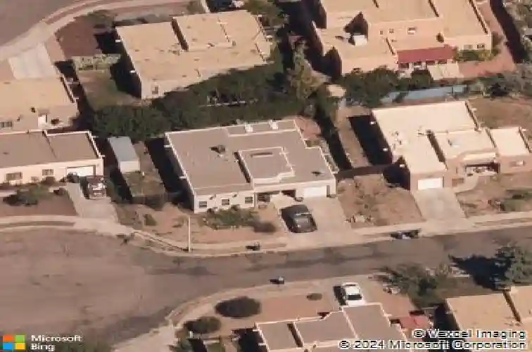 2431 calle linda, santa fe,  NM 87505