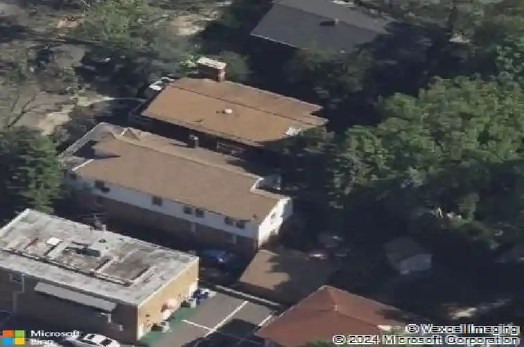 608 bergen blvd, ridgefield,  NJ 07657