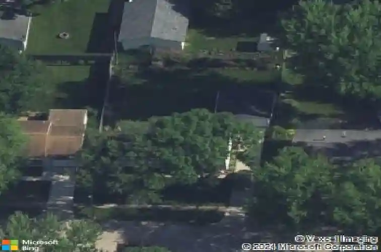 1284 rainbow blvd, hiawatha,  IA 52233