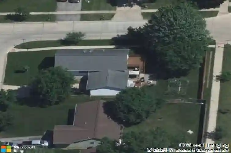 7024 parkdale ln ne, cedar rapids,  IA 52402