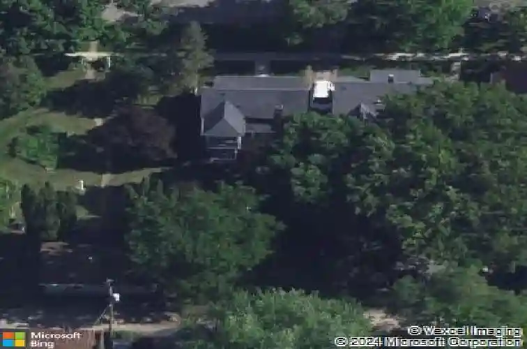 1821 ridgewood ter se, cedar rapids,  IA 52403