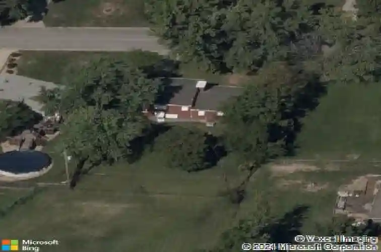 1607 ne 61st st, kansas city,  MO 64118