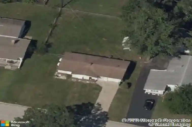 2300 ne 61st st, kansas city,  MO 64118