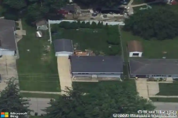 32 29th ave sw, cedar rapids,  IA 52404