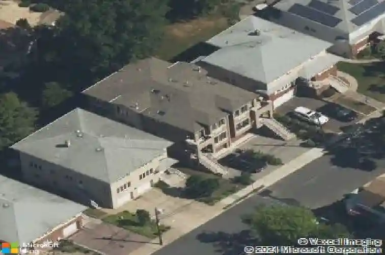 1235 16th st, fort lee,  NJ 07024