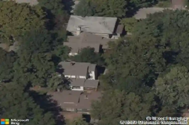 5605 kenwood ave, kansas city,  MO 64110