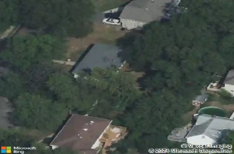 144 caroline rd, paramus,  NJ 07652