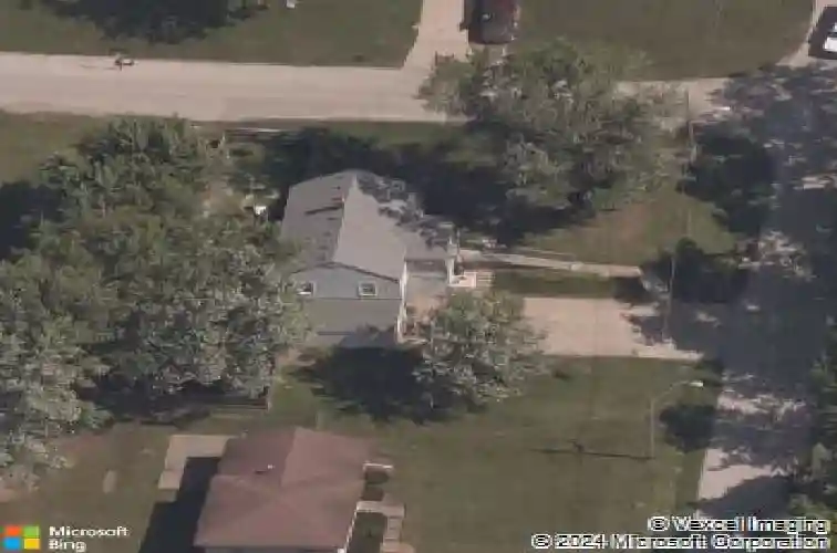 4000 crescent ave, kansas city,  MO 64133