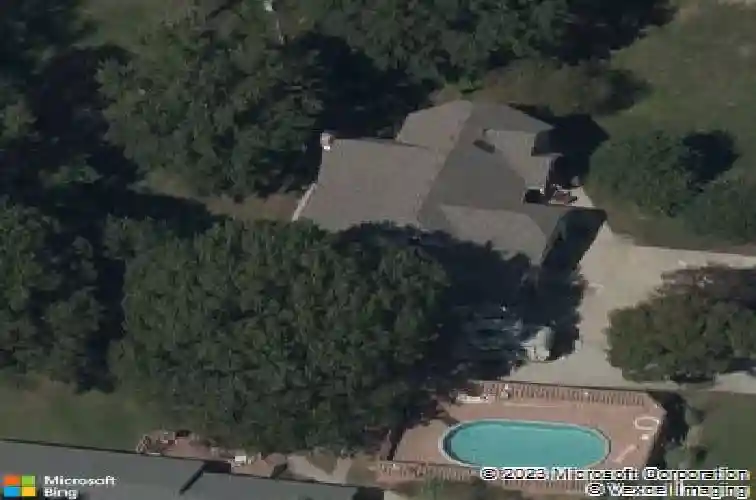 5426 n flint ridge rd, kansas city,  MO 64151