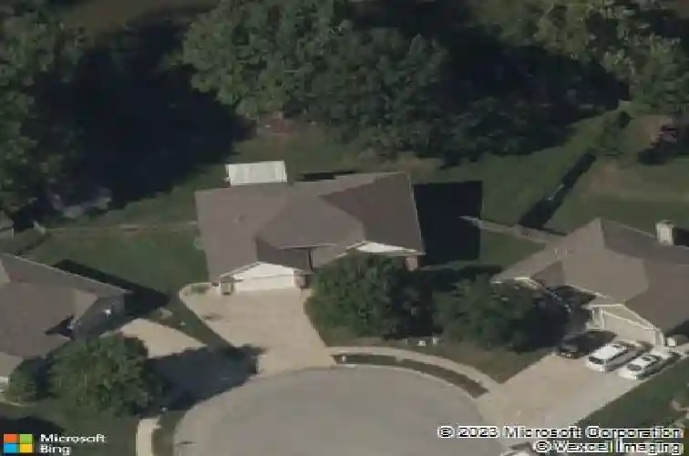 1412 nw 71st ct, kansas city,  MO 64118