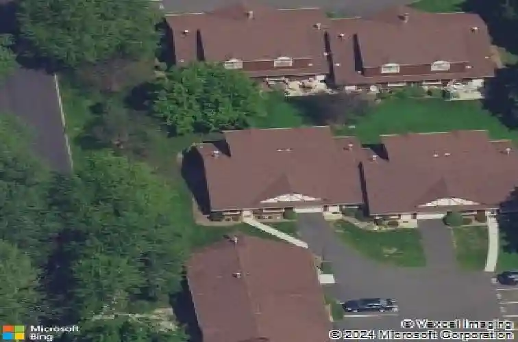 39-1 tamaron dr, waldwick,  NJ 07463