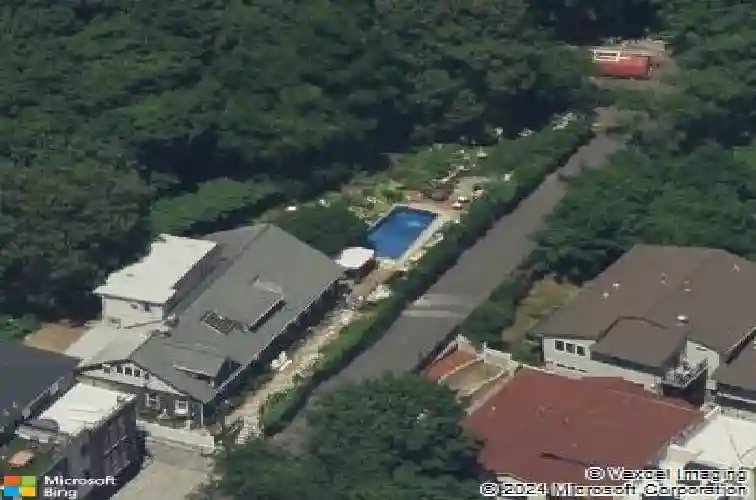 2 oakdene ter, edgewater,  NJ 07020