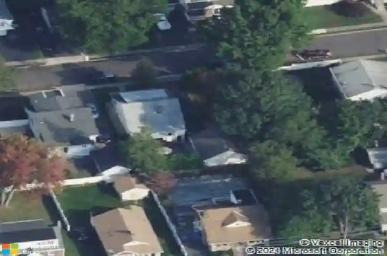 17 oneida ave, dumont,  NJ 07628