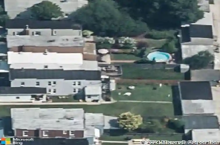 3725 roland ave, baltimore,  MD 21211