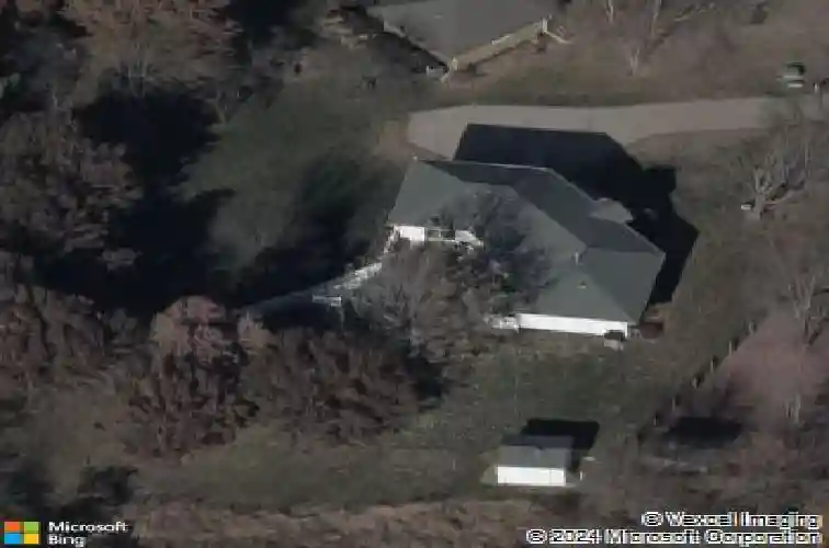 2428 little blue ct, liberty,  MO 64068