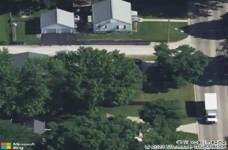 3718 c ave ne, cedar rapids,  IA 52402