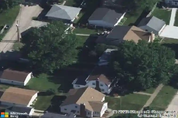 2600 c ave ne, cedar rapids,  IA 52402