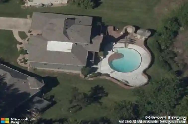 901 carnoustie dr, kansas city,  MO 64145