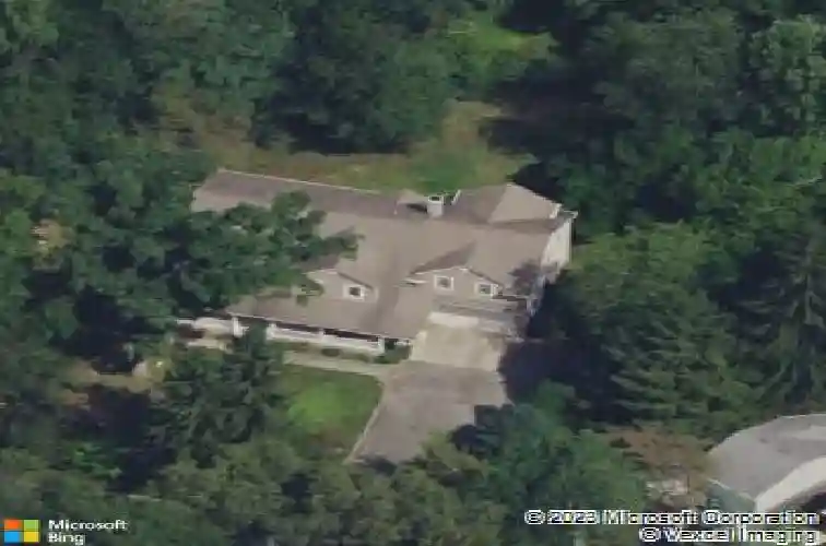 308 forest glen ave, franklin lakes,  NJ 07417