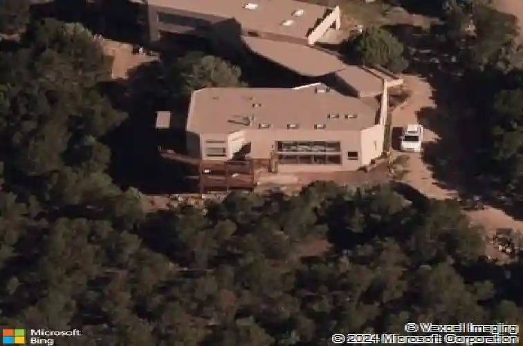 2140 paseo ponderosa, santa fe,  NM 87501