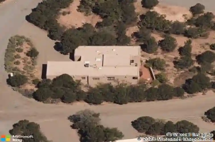 382 calle colina, santa fe,  NM 87501