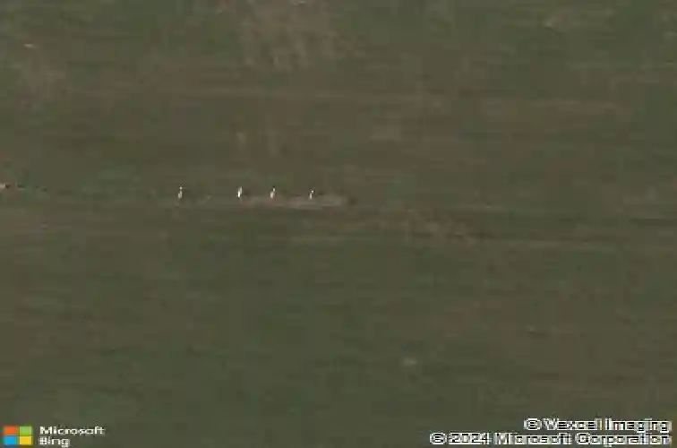 2400 ne 132nd st, kansas city,  MO 64165